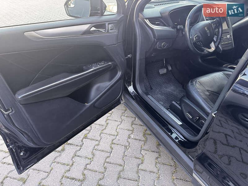 Внедорожник / Кроссовер Lincoln MKC 2015 в Черновцах