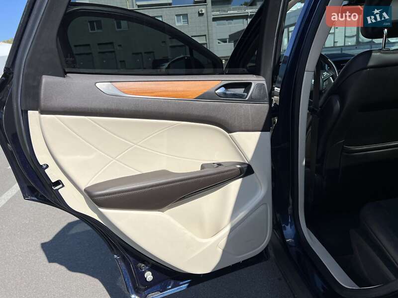 Внедорожник / Кроссовер Lincoln MKC 2014 в Киеве