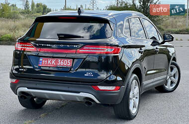 Внедорожник / Кроссовер Lincoln MKC 2015 в 