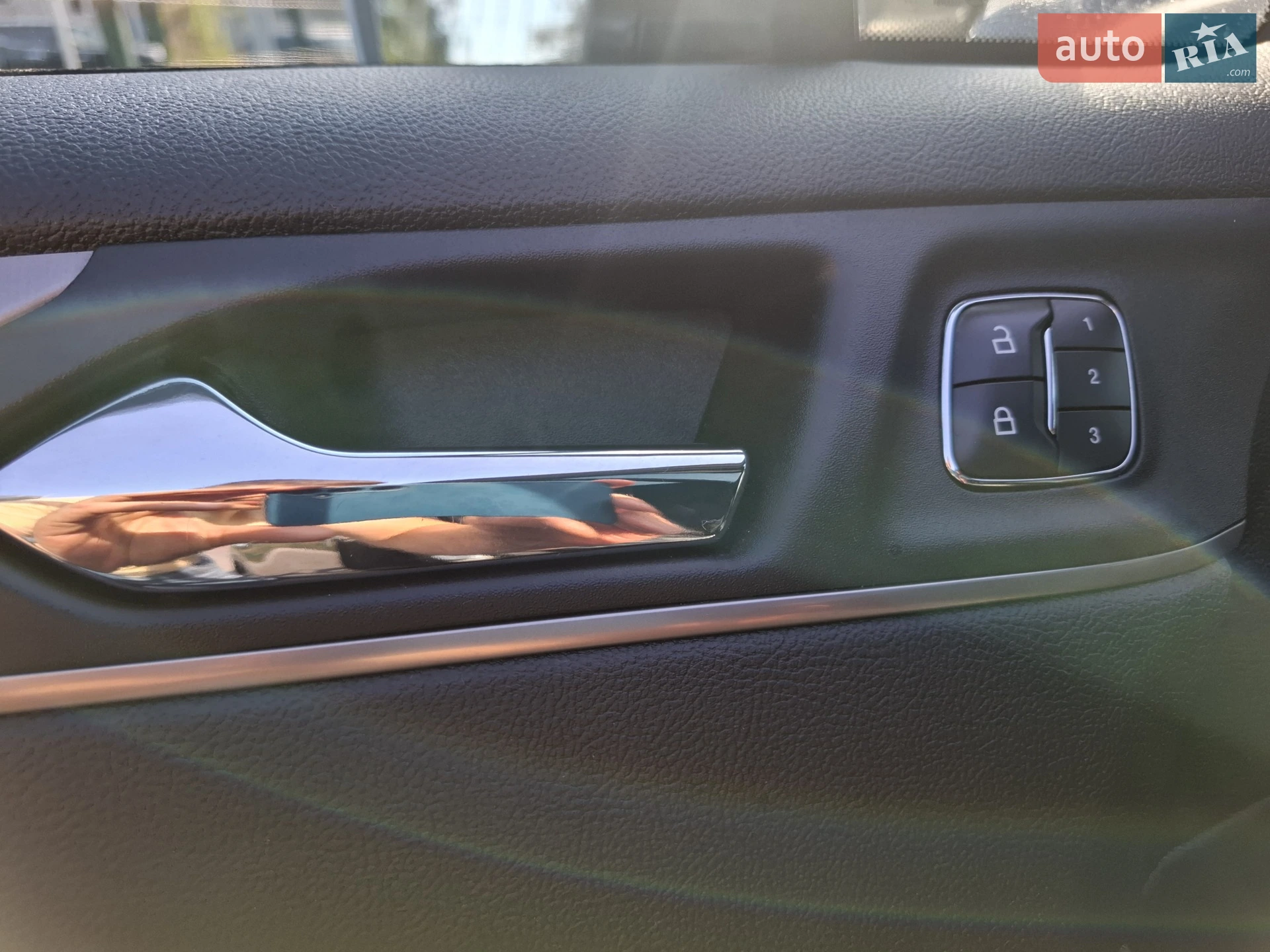 2016 Lincoln MKC - мініатюра 14