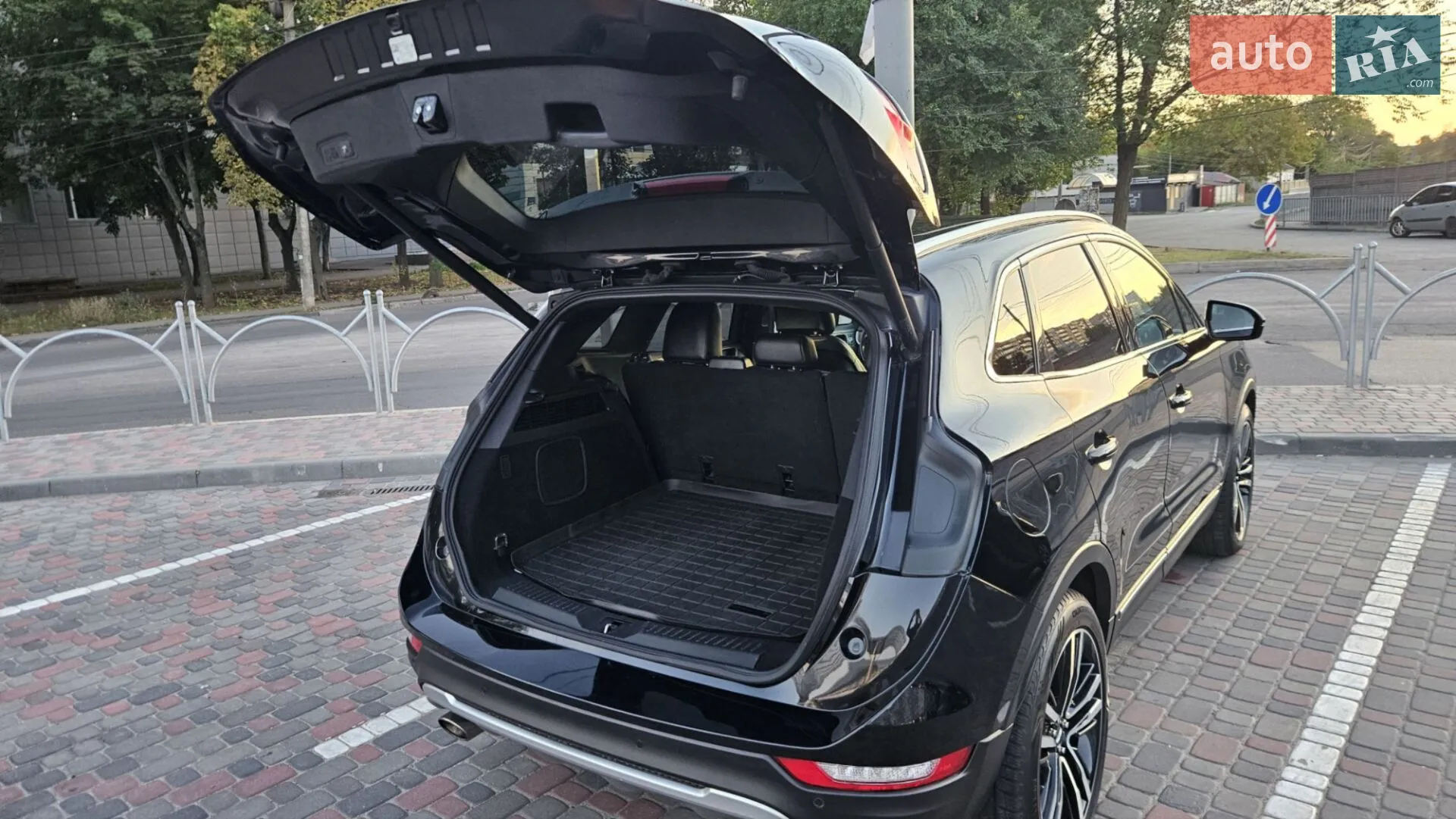 2016 Lincoln MKC - мініатюра 21