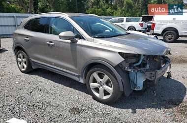 Внедорожник / Кроссовер Lincoln MKC 2016 в 