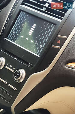 Внедорожник / Кроссовер Lincoln MKC 2015 в 
