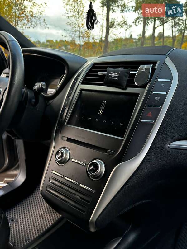 Позашляховик / Кросовер Lincoln MKC 2017 в Олександрії