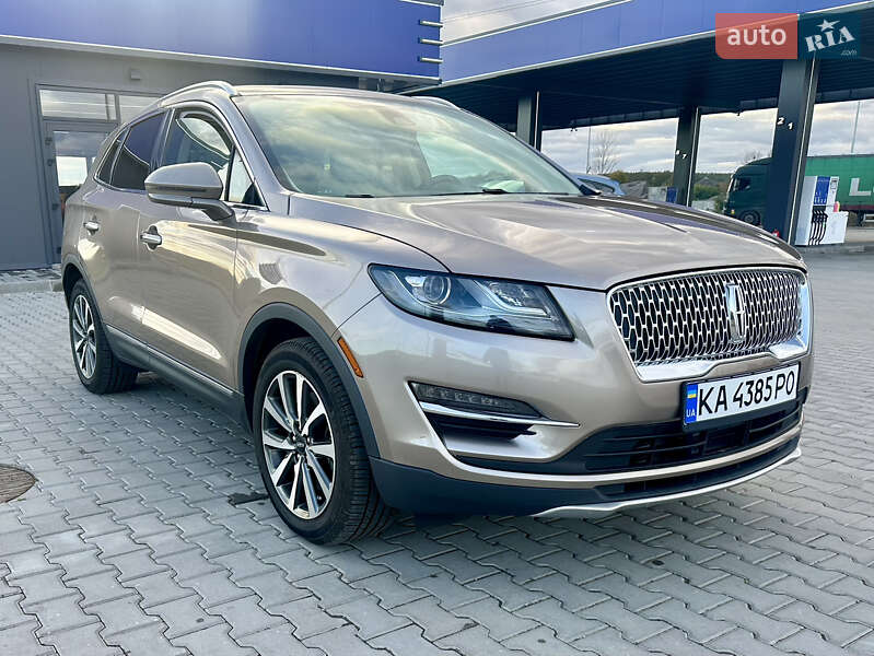 Внедорожник / Кроссовер Lincoln MKC 2018 в 
