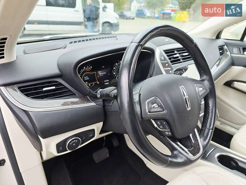 Позашляховик / Кросовер Lincoln MKC 2014 в Києві