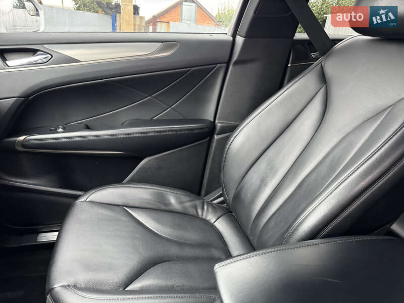 Внедорожник / Кроссовер Lincoln MKC 2015 в Полтаве