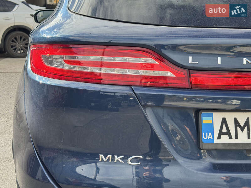 Позашляховик / Кросовер Lincoln MKC 2015 в Житомирі
