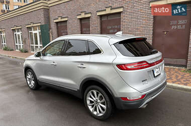 Позашляховик / Кросовер Lincoln MKC 2014 в 