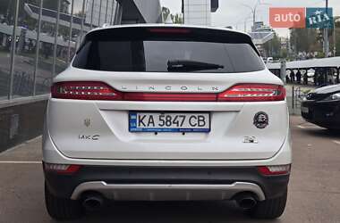 Внедорожник / Кроссовер Lincoln MKC 2015 в 