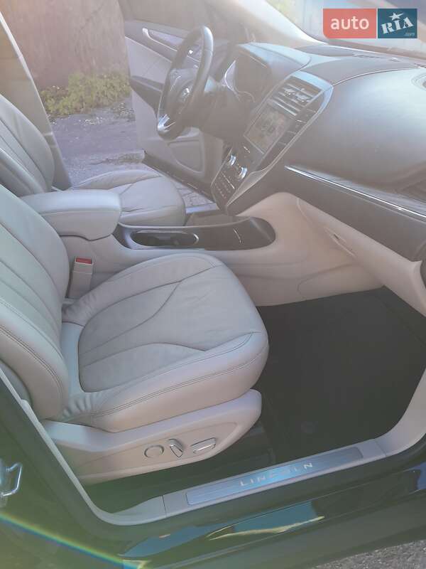 Позашляховик / Кросовер Lincoln MKC 2018 в Києві фото 10 Позашляховик / Кросовер Lincoln MKC 2018 в Києві