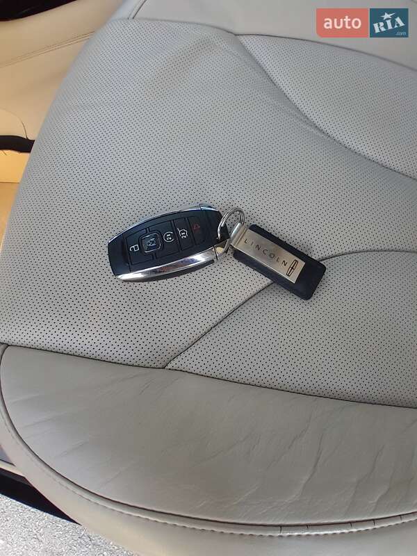 Позашляховик / Кросовер Lincoln MKC 2018 в Києві фото 17 Позашляховик / Кросовер Lincoln MKC 2018 в Києві