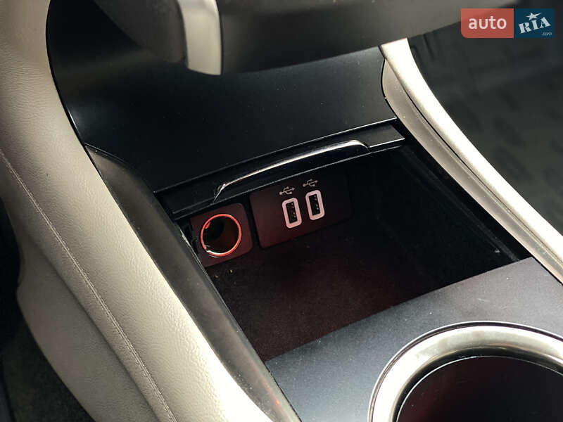 Позашляховик / Кросовер Lincoln MKC 2018 в Києві фото 33 Позашляховик / Кросовер Lincoln MKC 2018 в Києві