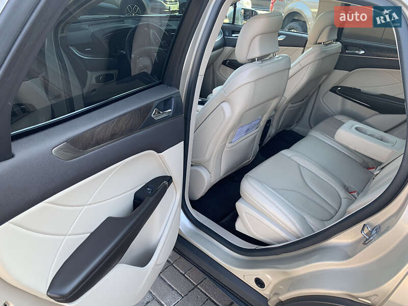 Внедорожник / Кроссовер Lincoln MKC 2017 в Львове фото 17 Внедорожник / Кроссовер Lincoln MKC 2017 в Львове