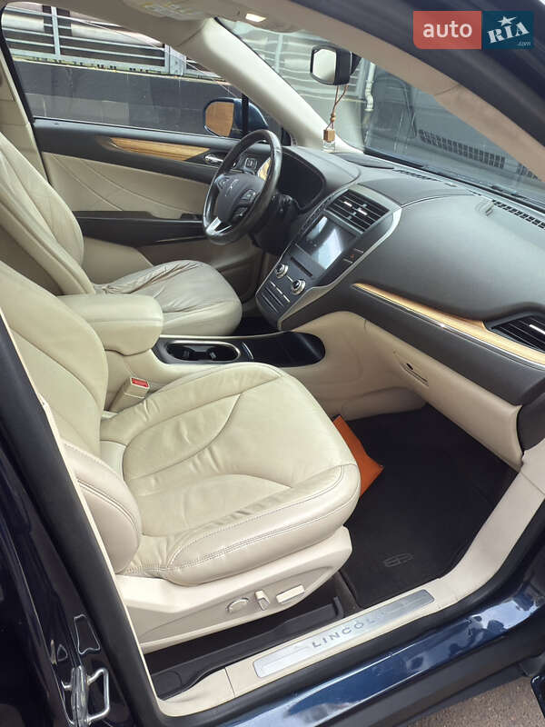 Позашляховик / Кросовер Lincoln MKC 2015 в Одесі