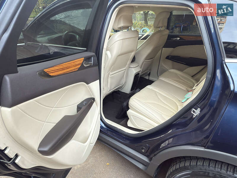Позашляховик / Кросовер Lincoln MKC 2015 в Одесі