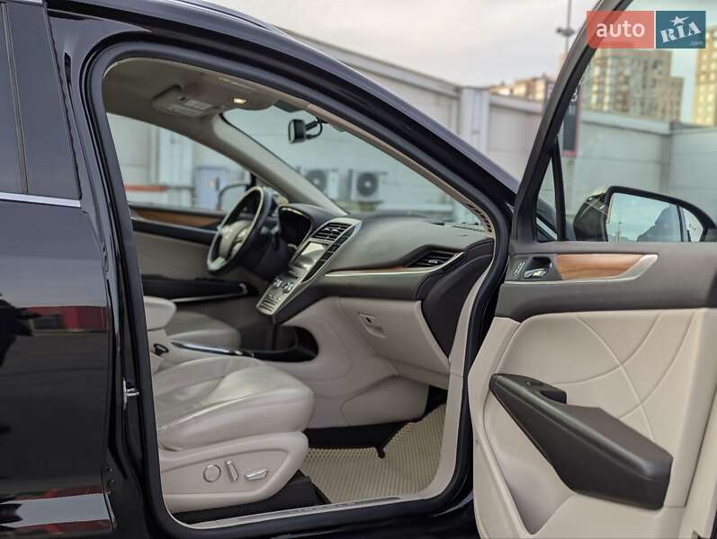 Позашляховик / Кросовер Lincoln MKC 2019 в Києві