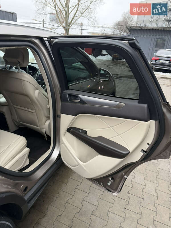 Внедорожник / Кроссовер Lincoln MKC 2018 в Киеве