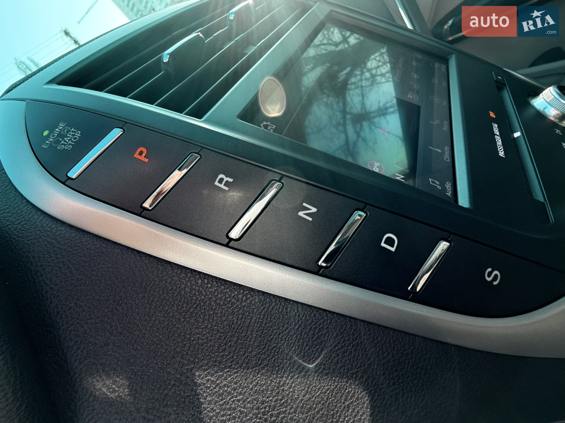 2014 Lincoln MKC - мініатюра 17