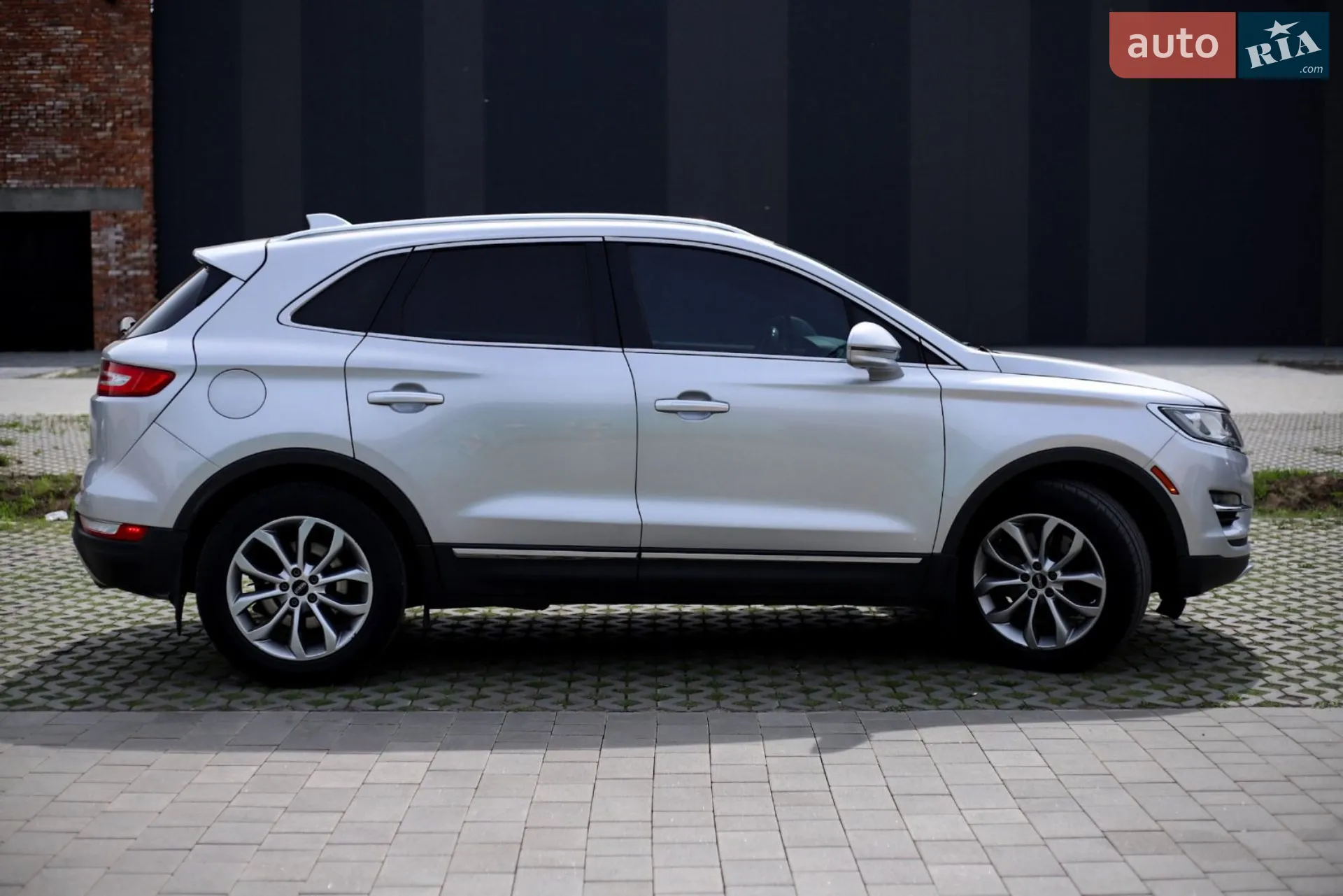 2016 Lincoln MKC - мініатюра 17