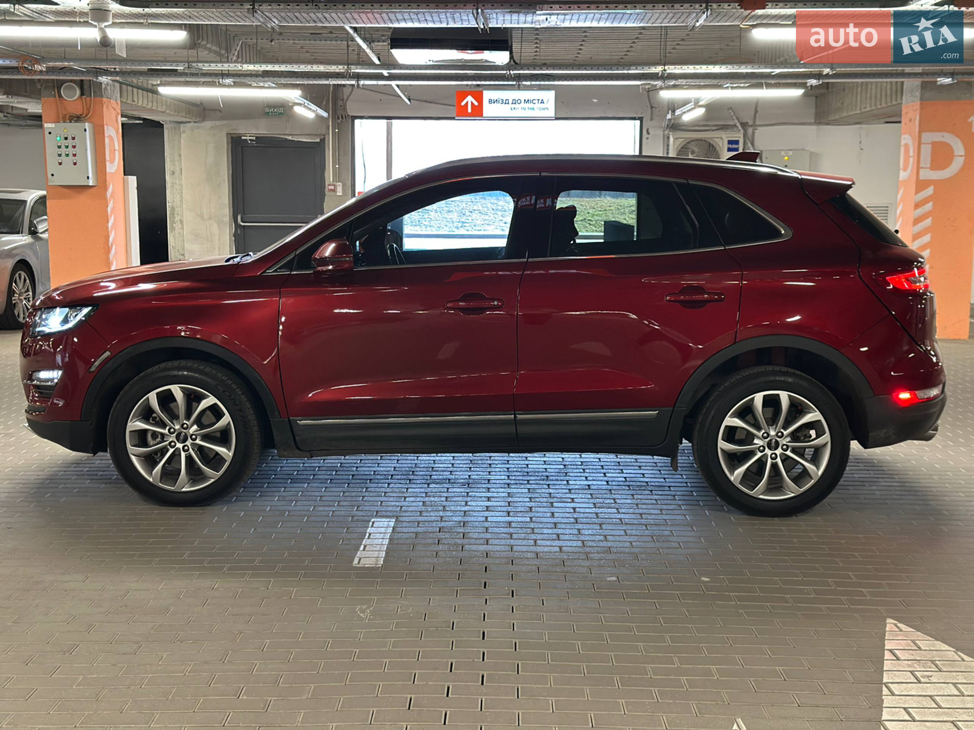 2019 Lincoln MKC - мініатюра 8
