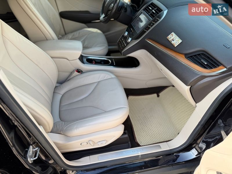 Позашляховик / Кросовер Lincoln MKC 2019 в Києві