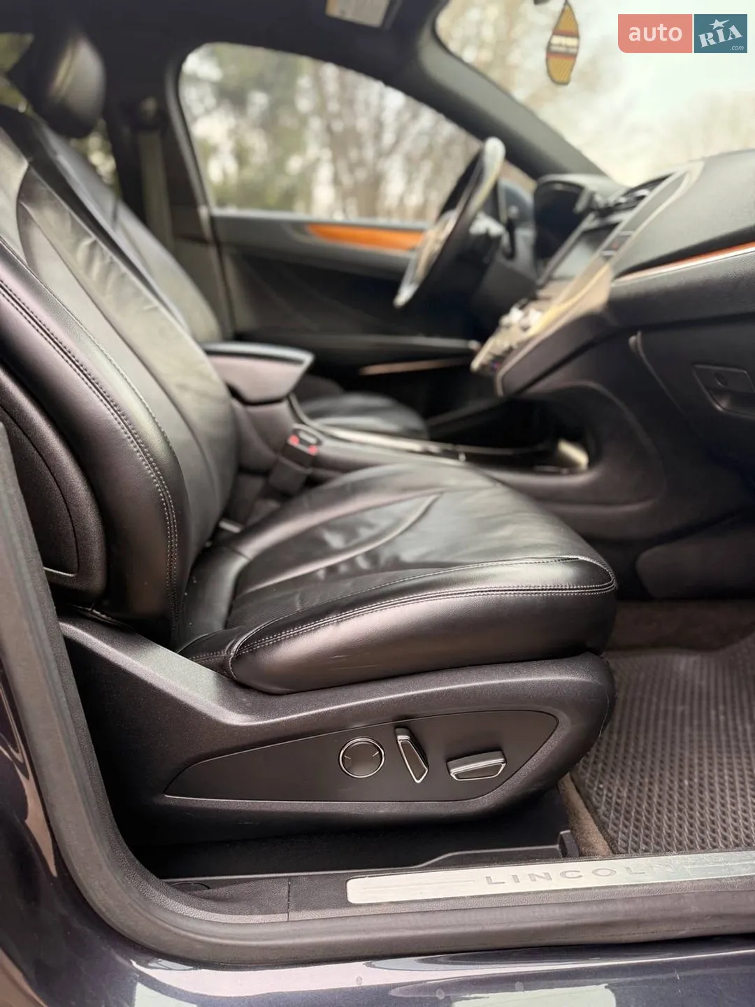 2015 Lincoln MKC - мініатюра 25
