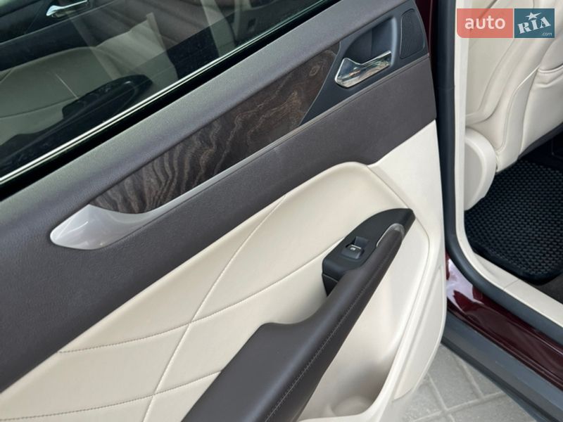 Внедорожник / Кроссовер Lincoln MKC 2019 в Тернополе