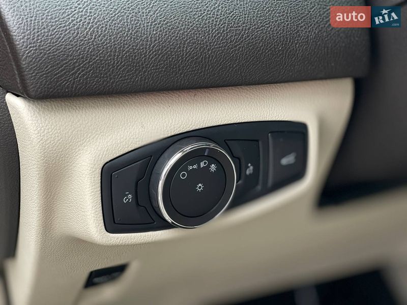 Внедорожник / Кроссовер Lincoln MKC 2019 в Киеве