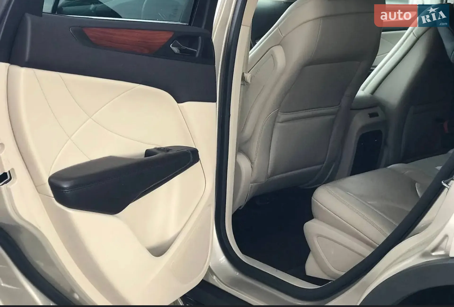 2016 Lincoln MKC - мініатюра 17