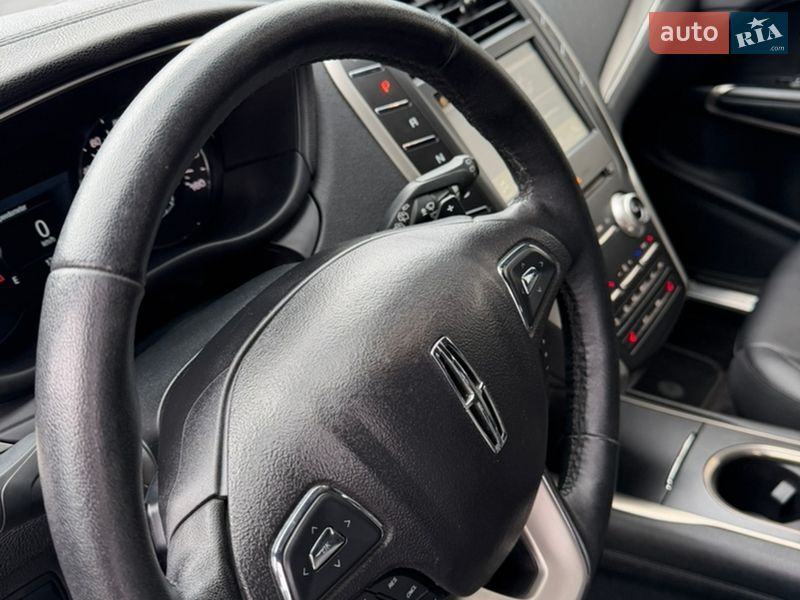 Позашляховик / Кросовер Lincoln MKC 2017 в Києві фото 15 Позашляховик / Кросовер Lincoln MKC 2017 в Києві
