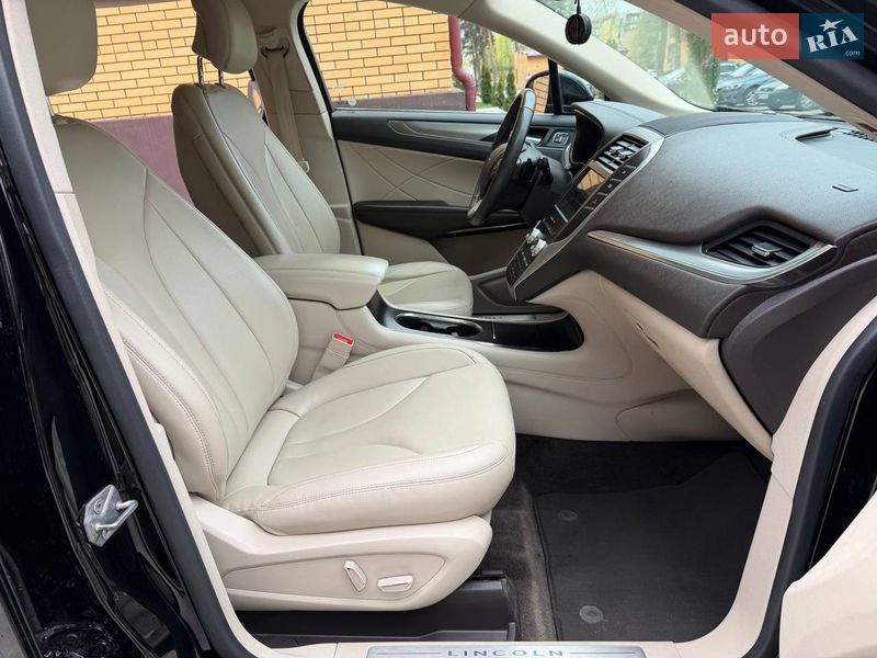 Внедорожник / Кроссовер Lincoln MKC 2016 в Нетешине