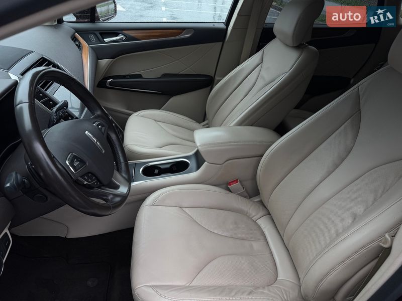 Позашляховик / Кросовер Lincoln MKC 2018 в Києві фото 20 Позашляховик / Кросовер Lincoln MKC 2018 в Києві