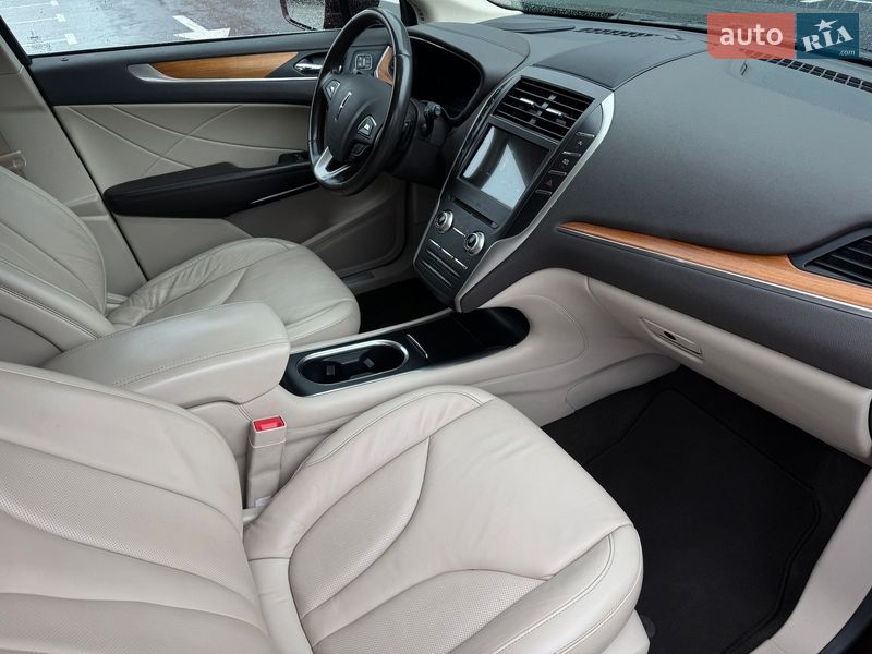 Позашляховик / Кросовер Lincoln MKC 2018 в Києві фото 18 Позашляховик / Кросовер Lincoln MKC 2018 в Києві