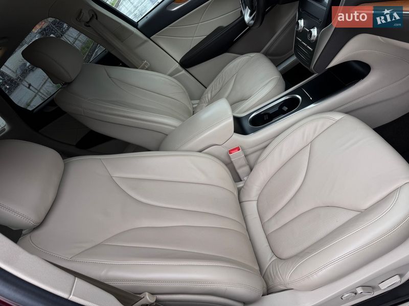 Позашляховик / Кросовер Lincoln MKC 2018 в Києві фото 19 Позашляховик / Кросовер Lincoln MKC 2018 в Києві