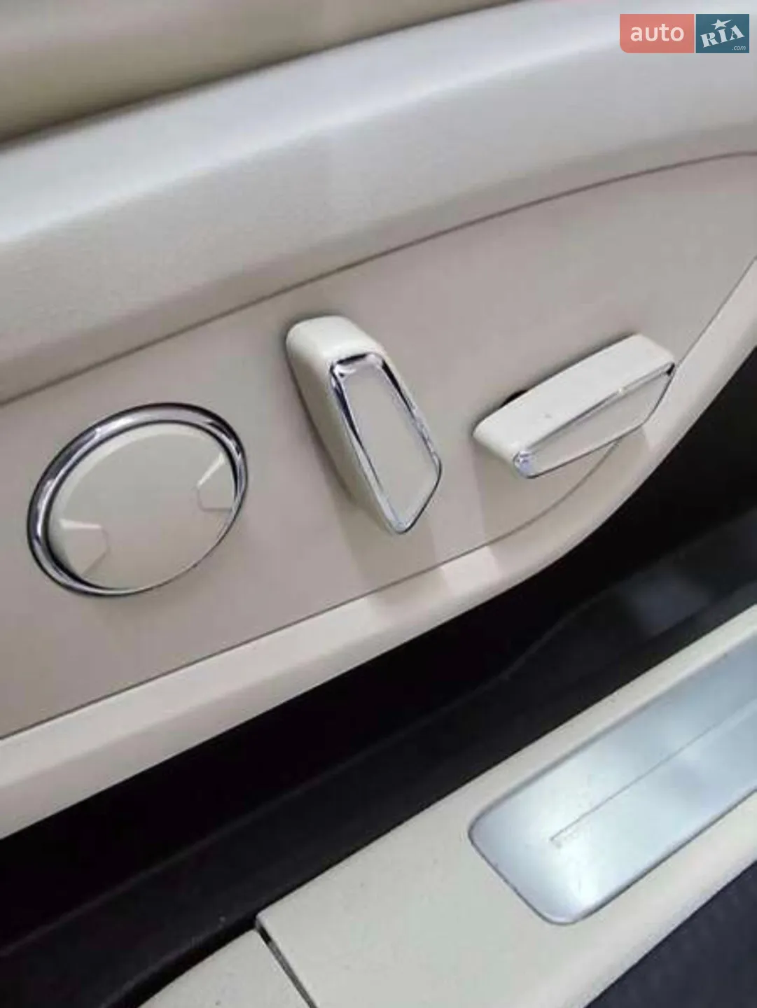 2015 Lincoln MKC - мініатюра 36