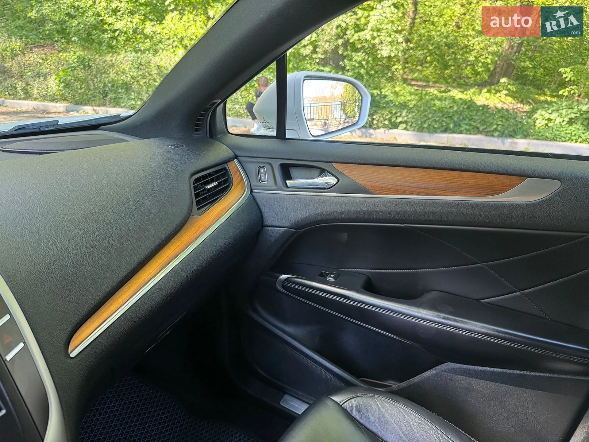 2016 Lincoln MKC - мініатюра 38