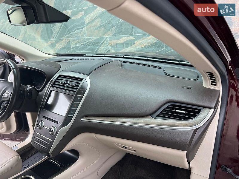 Внедорожник / Кроссовер Lincoln MKC 2018 в Ужгороде