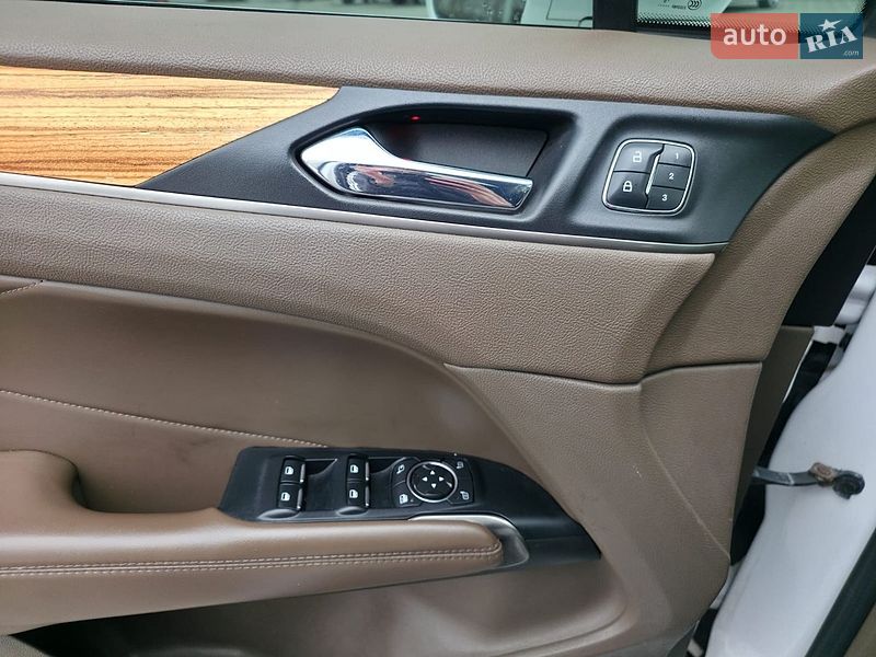 Внедорожник / Кроссовер Lincoln MKC 2016 в Савинцах