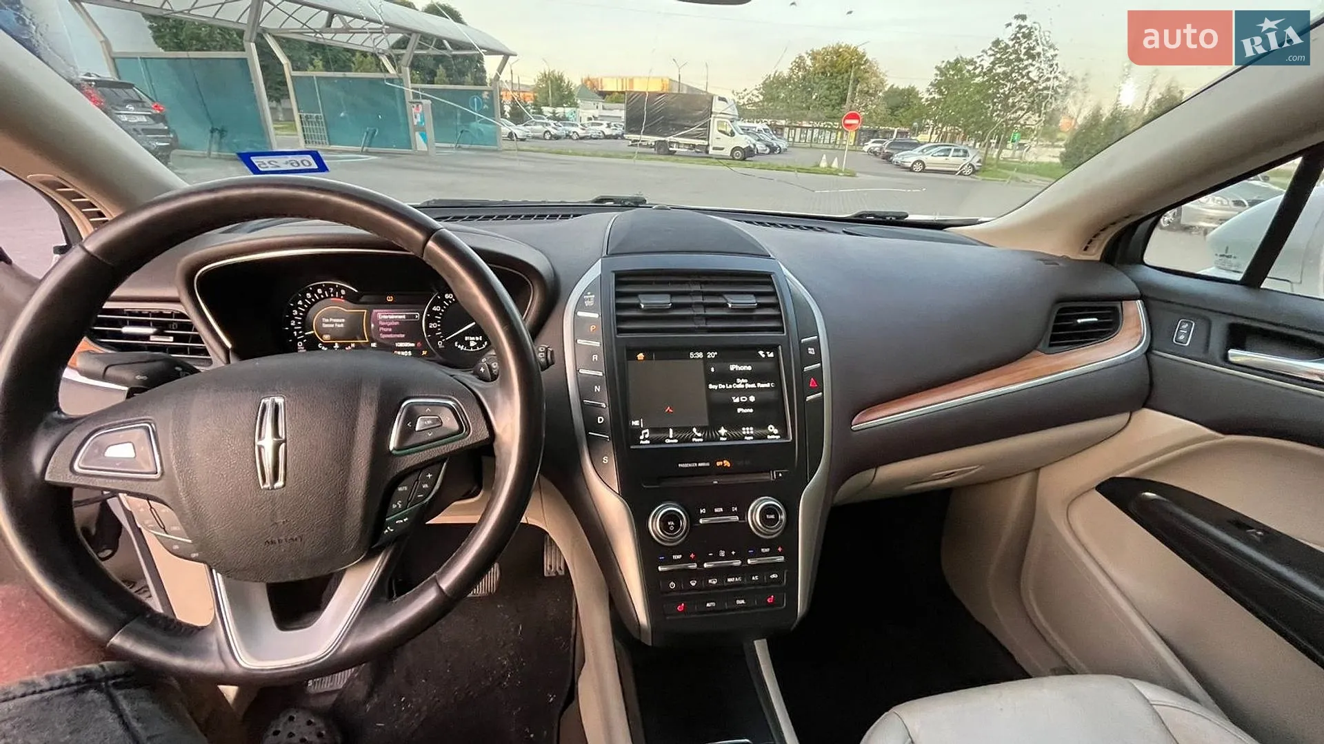 2017 Lincoln MKC - мініатюра 9