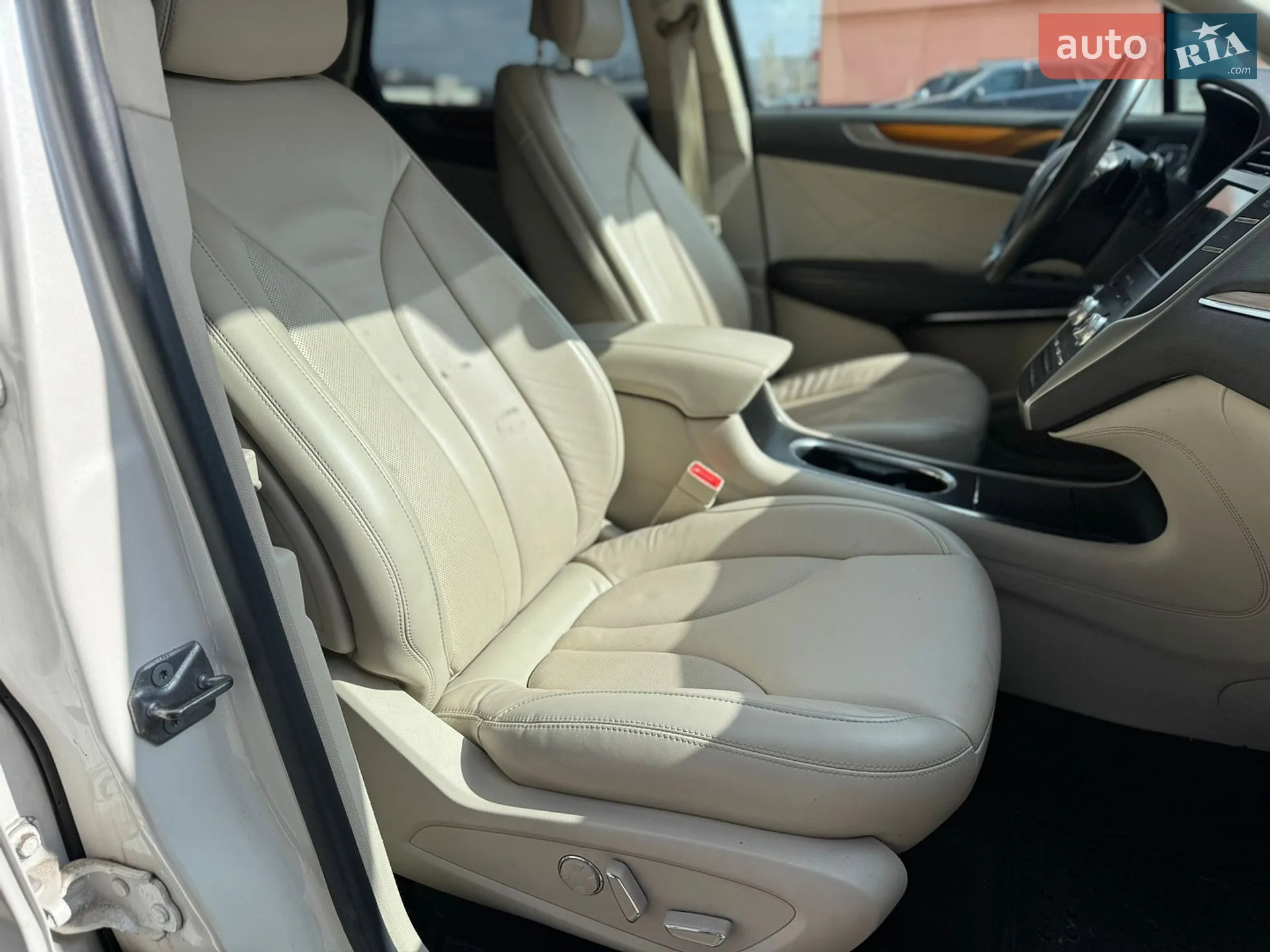 2019 Lincoln MKC - мініатюра 22