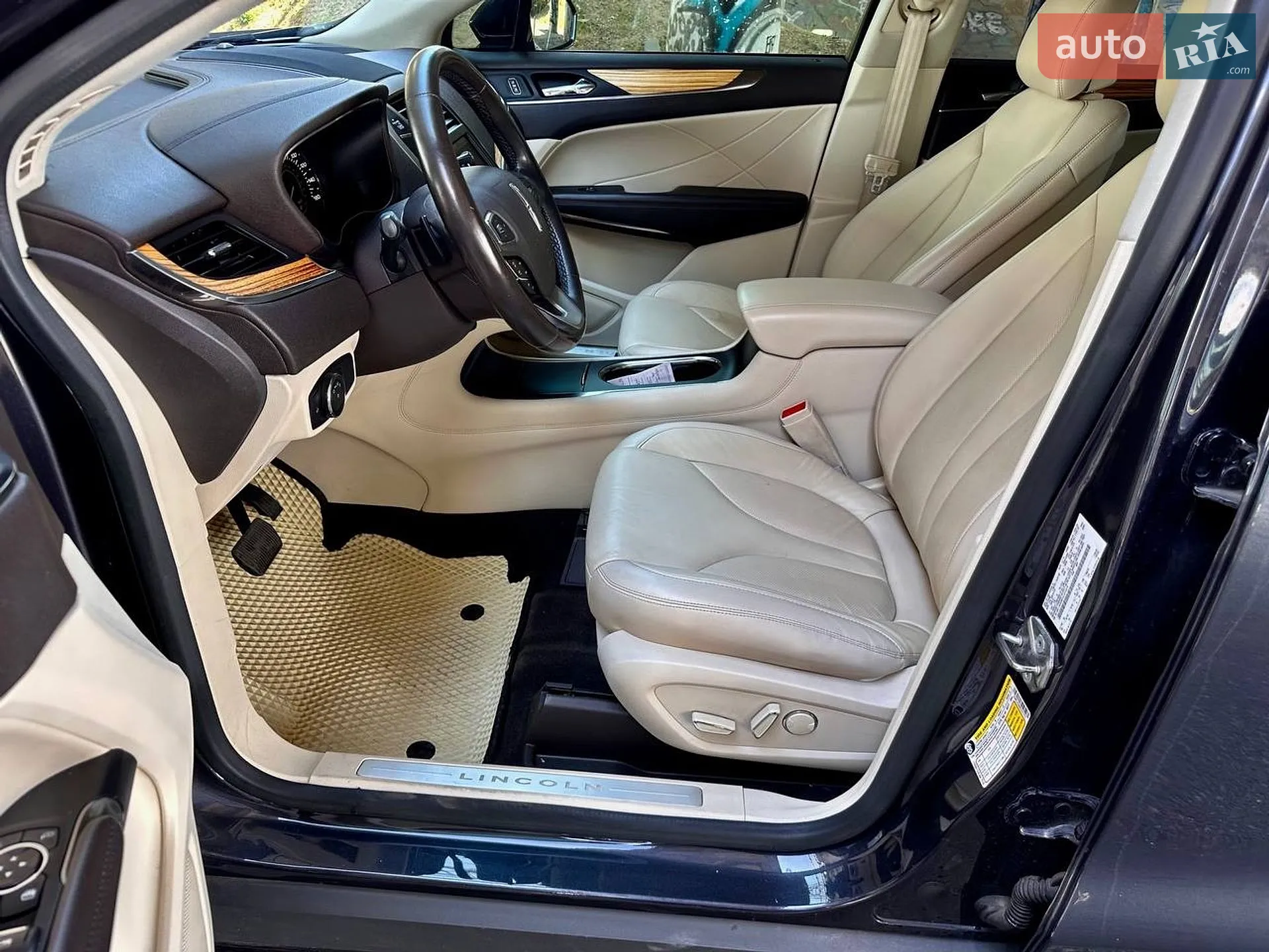 2014 Lincoln MKC - мініатюра 17