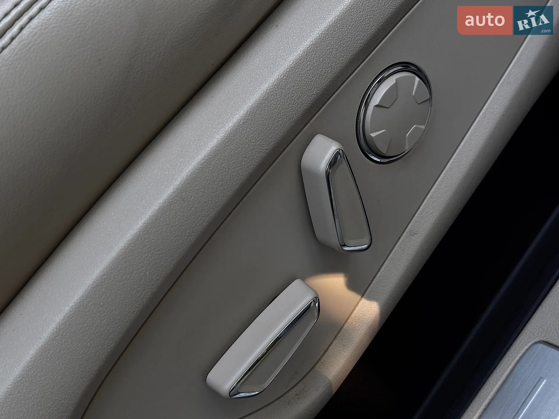 2018 Lincoln MKC - мініатюра 23