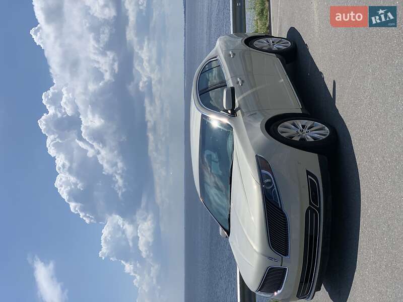 Седан Lincoln MKS 2014 в Черкассах