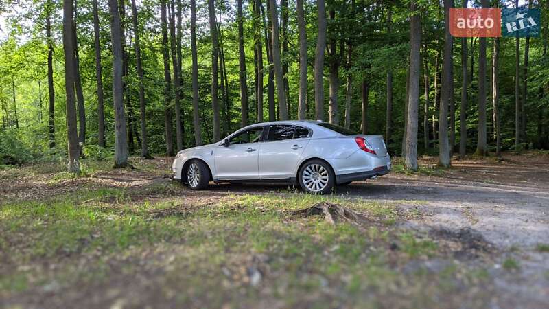 Седан Lincoln MKS 2013 в Хмельнике
