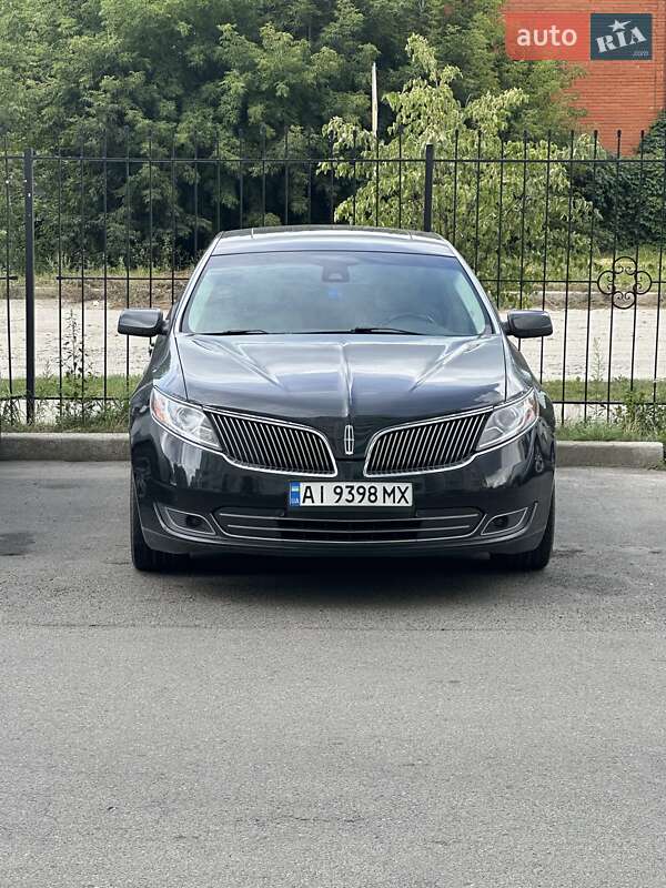Lincoln MKS 2012