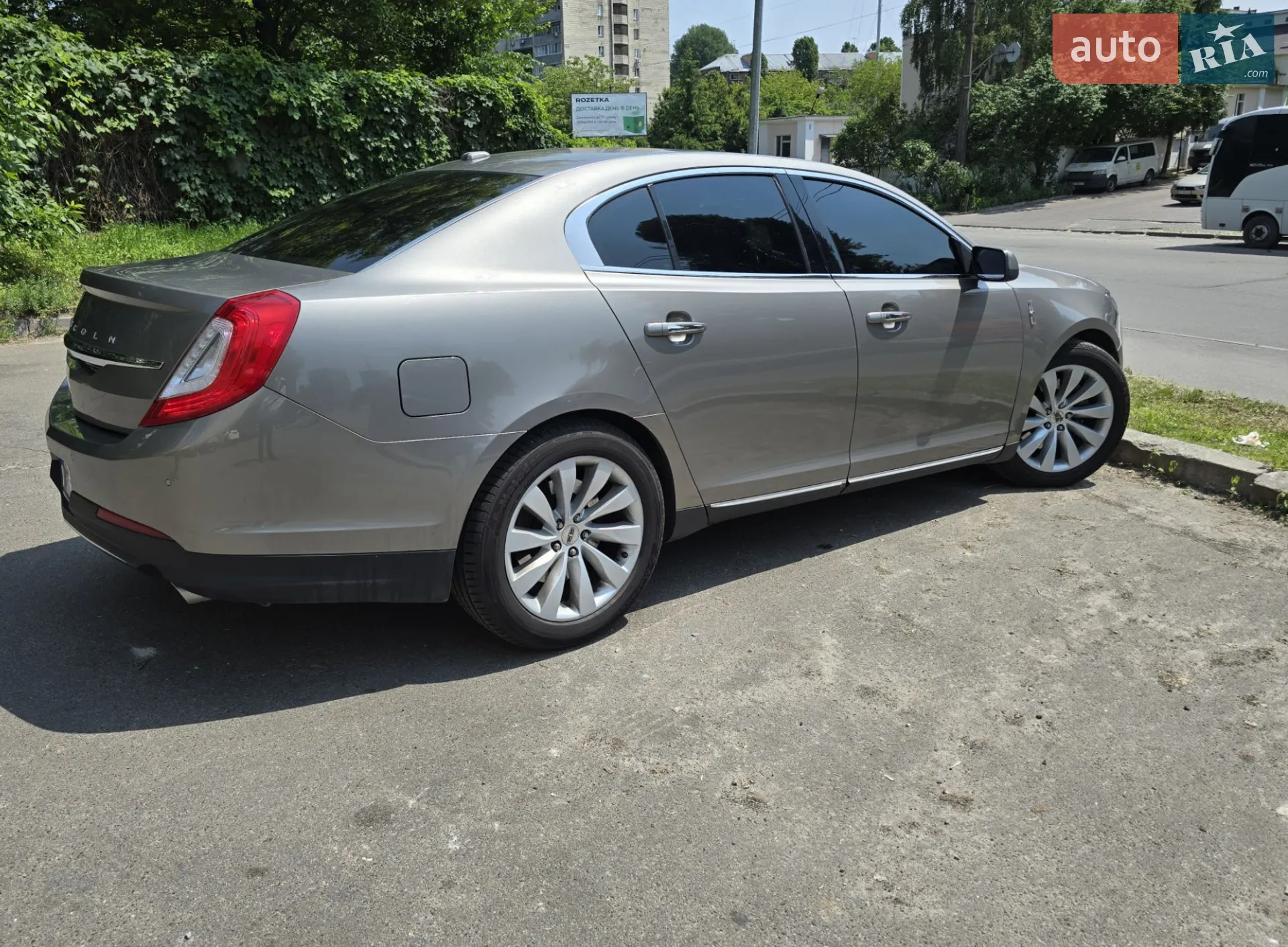 2015 Lincoln MKS - мініатюра 4