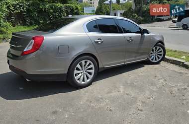 Седан Lincoln MKS 2015 в 