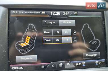 Седан Lincoln MKS 2015 в 