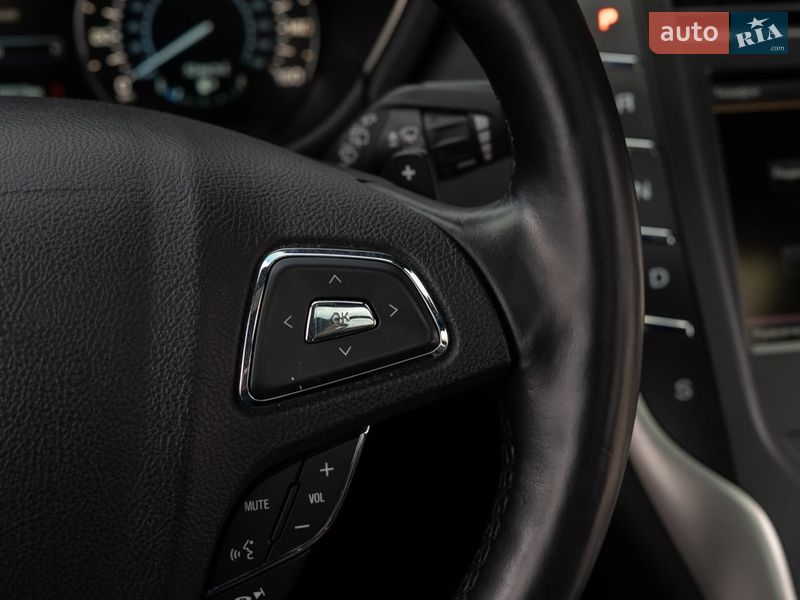 Седан Lincoln MKS 2014 в Дніпрі